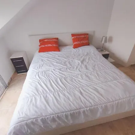 Atico De 60 M2 En Urbanizacion Privada Apartment *